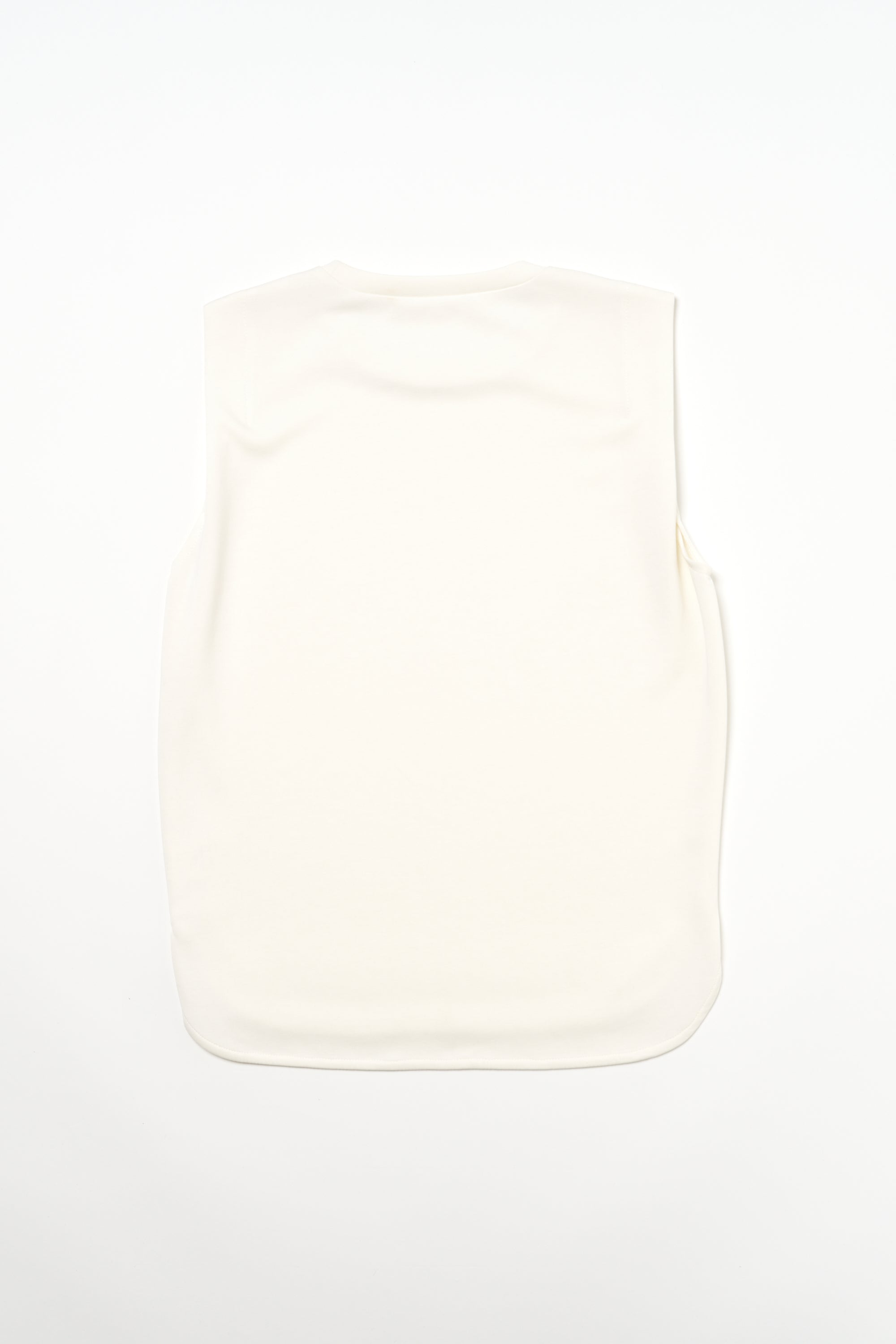 ZEN SEAMLESS タックノースリーブシャツ