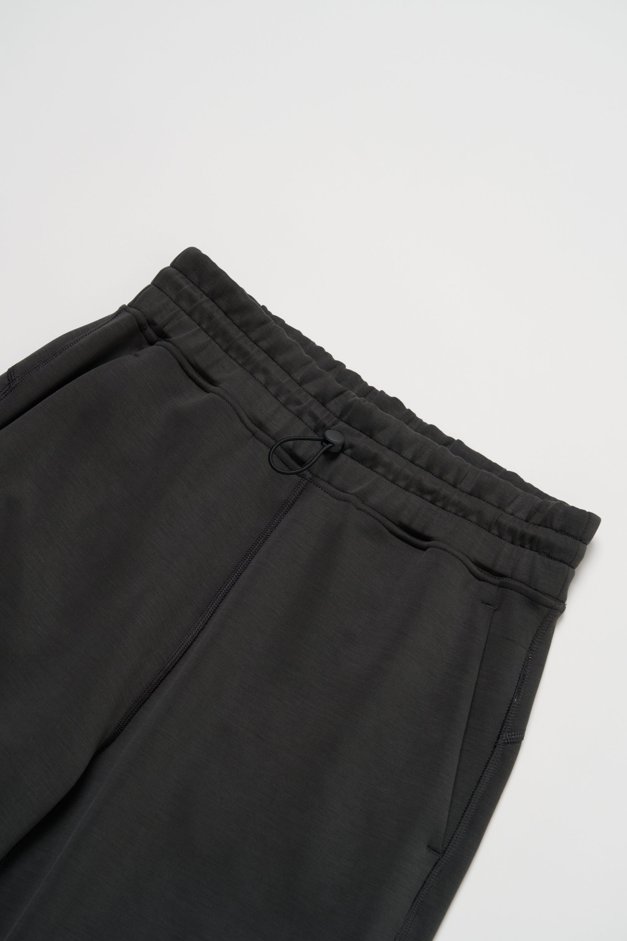 ZEN SEAMLESS スタンダードストレートパンツ