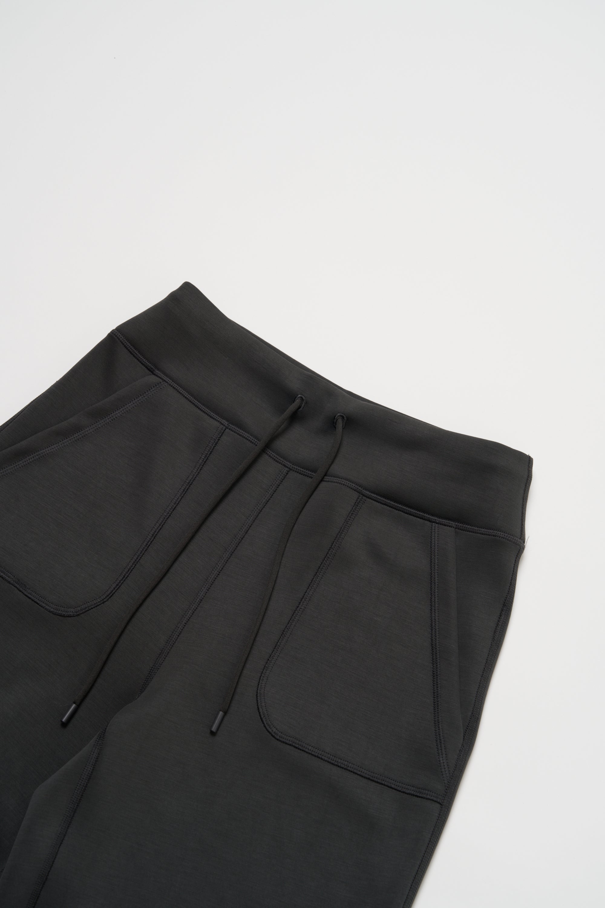 ZEN SEAMLESS コンフォートストレートパンツ